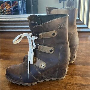 Sorel Joan of Arctic Lace Up Wedge Lexie Brown Leather Mid Booties Womens Sz 6